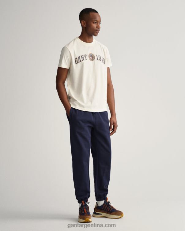 GANT hombres crema camiseta con escudo y escudo P0P02160