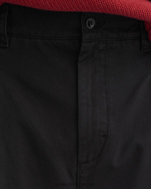 GANT hombres ébano negro chinos con volumen plisado P0P02401